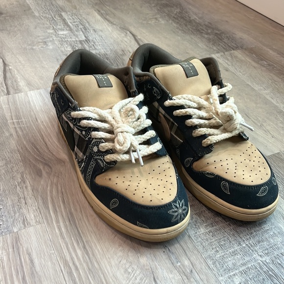 “Cactus jack” Nike SB dunk low SIZE 12 - Picture 2 of 9